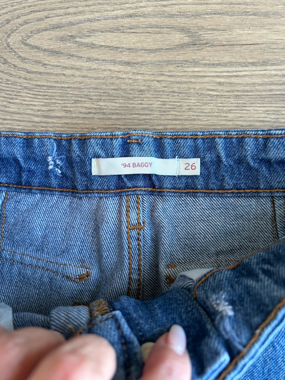 Levi’s ‘94 Baggy Denim Cargo Pants - Picture 5 of 9